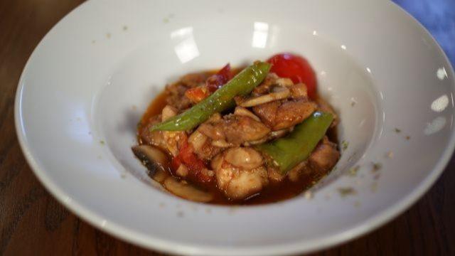 Soya soslu piliç sote nasıl yapılır?