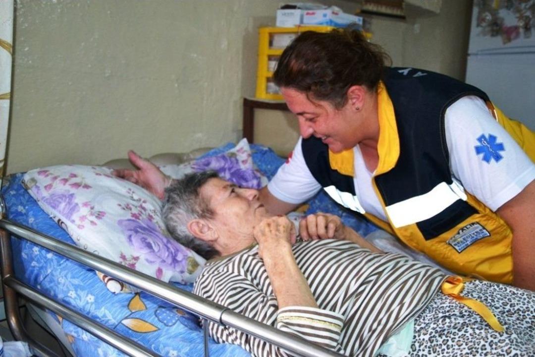 Yatalak Ailenin Dramı