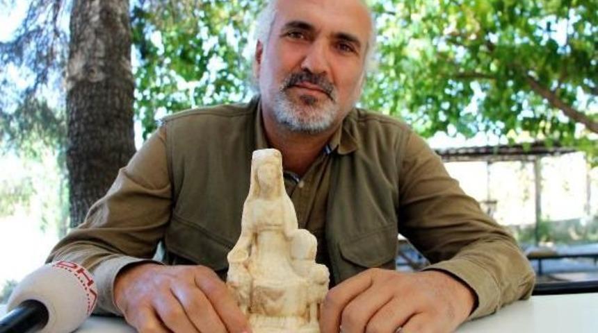 Men Kutsal Alanı'nda 5 Heykel Bulundu