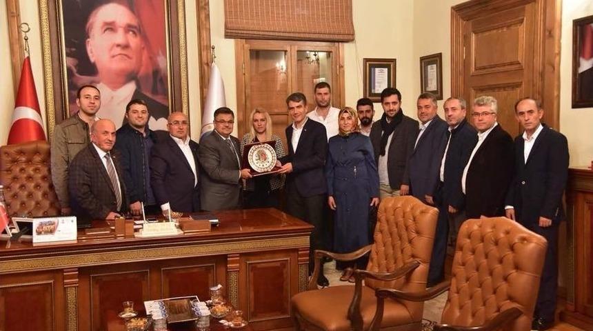 Ak Parti Merkez İl&ccedil;e Teşkilatından Başkan Yağcı&rsquo;ya Ziyaret