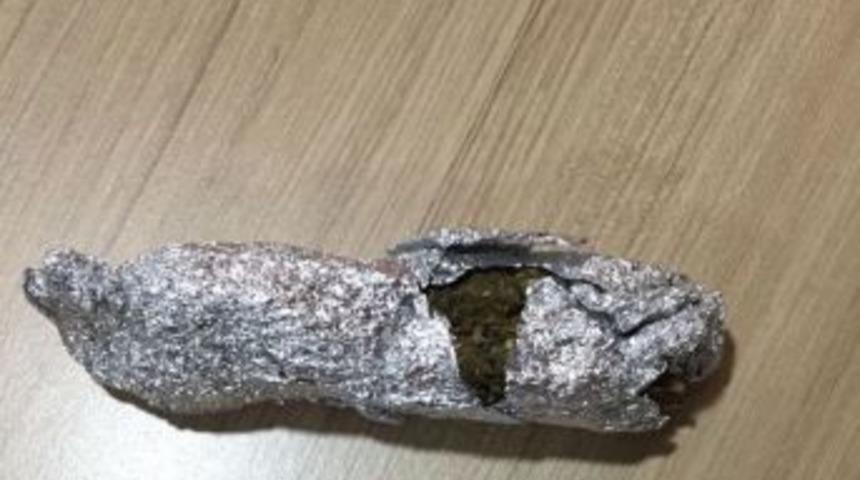 Ş&uuml;pheli İki Şahsın &Uuml;zerinden 30 Gram Esrar &Ccedil;ıktı