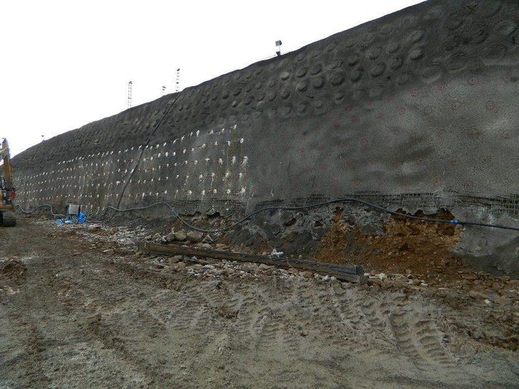 Posof Ulgar Dağı Tüneli’nde Çalışmalar Yoğunlaştı G1