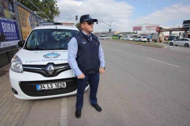 Kocaeli'de Zabıtalara Yaka Kamerası