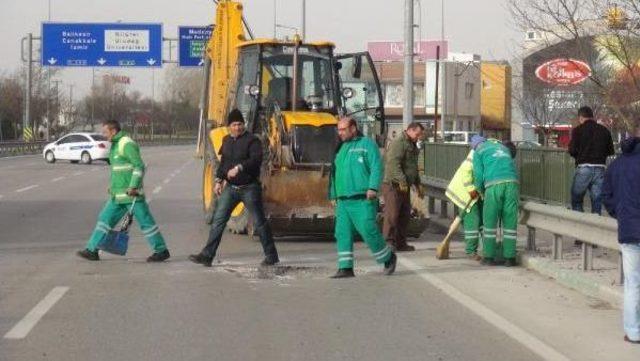 Timsah Arena’Nın Vinci Taksi Üzerine Devrildi; 1 Ölü, 1 Yaralı (3)