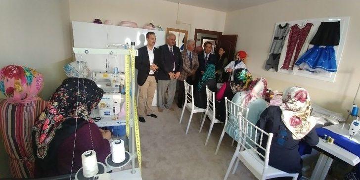 Kaymakam Çiçekli’den Kursiyer Kadınlara Ziyaret G1