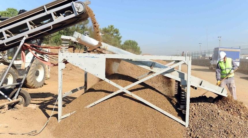 Tuzla Belediyesi Hafriyat Toprağını Doğaya Geri Kazandırıyor