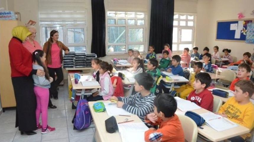 Sınıf Başkanı Adayının "il Milli Eğitim M&uuml;d&uuml;r&uuml;n&uuml; Sınıfa Getireceğim" Vaadi Yerine Geldi