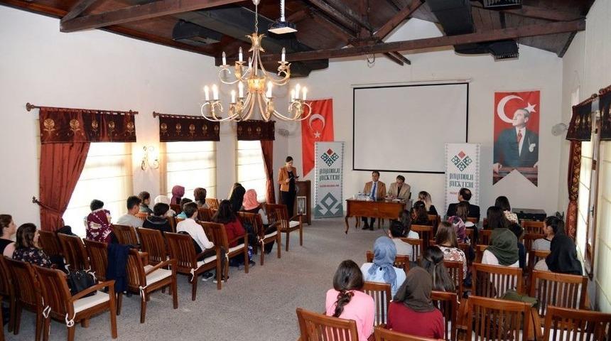 Altındağ&rsquo;da Yazar Okumaları Programı Devam Ediyor