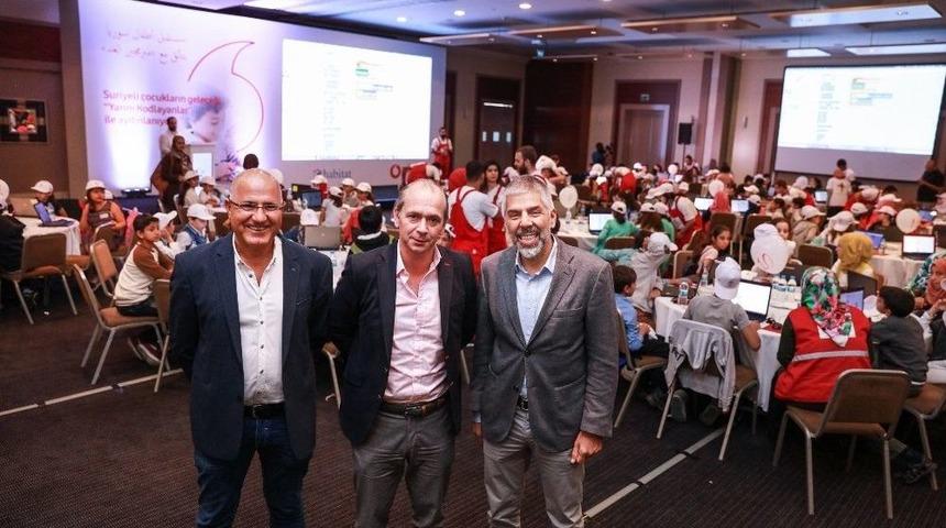 Şanlıurfa&rsquo;da 125 T&uuml;rk Ve Suriyeli &Ccedil;ocuk Kod Yazılımı Yarışmasında Buluştu