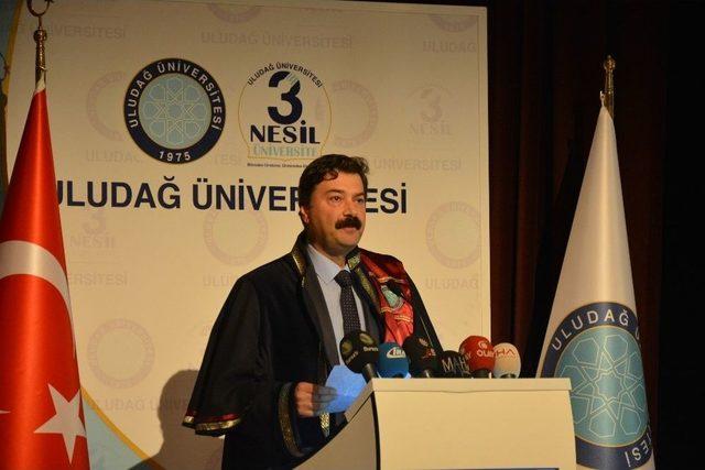 Tıp &Ouml;ğrencileri Beyaz &Ouml;nl&uuml;klerini Giydi 2