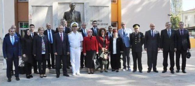 Donanma Komutanı Erc&uuml;ment Tatlıoğlu, G&ouml;lc&uuml;k Kaymakamı nı Ziyaret Etti 2