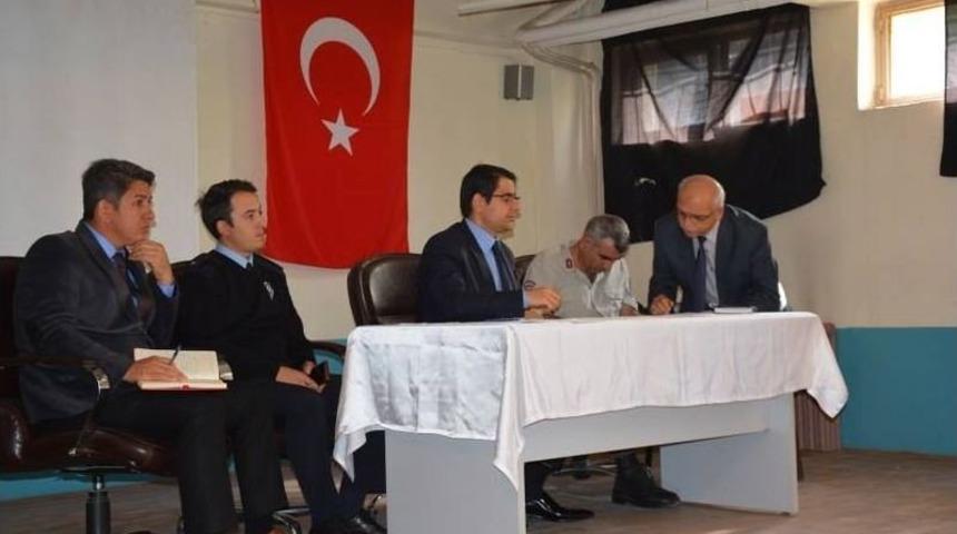 Kaymakamdan Servis Şof&ouml;rlerine Uyarı