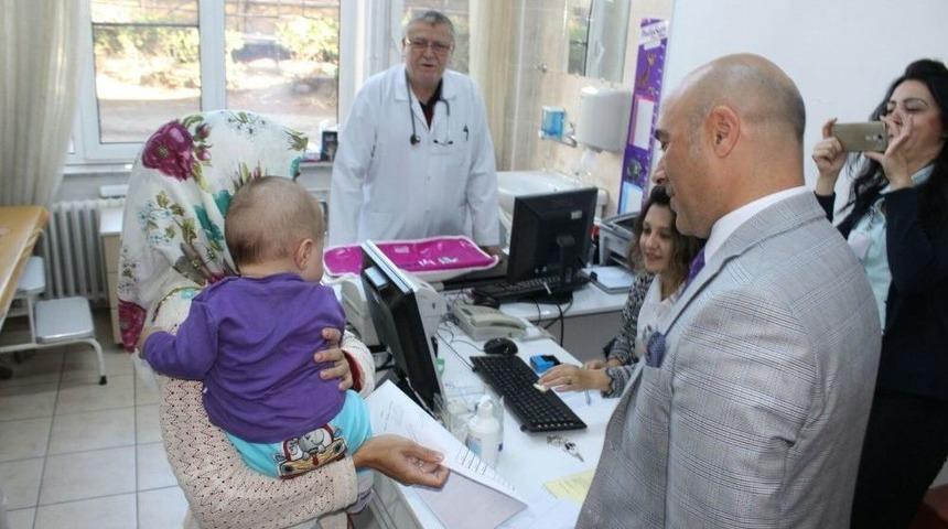 Kendini &Ccedil;ocuklara Adayan Doktora Takdir Belgesi