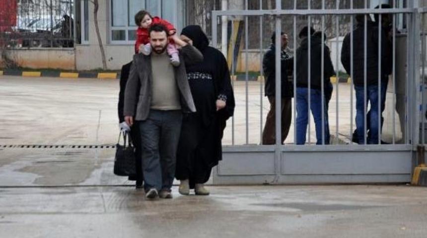 Cilveg&ouml;z&uuml; Sınır Kapısı A&ccedil;ıldı