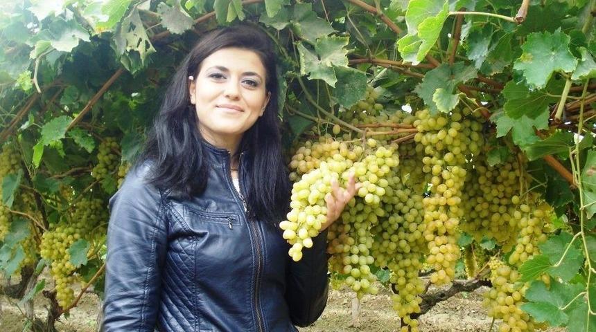 &Ouml;rt&uuml; Sayesinde &Uuml;z&uuml;mler Dalında Bekliyor