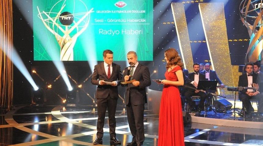 Trt Geleceğin İletişimcilerini Se&ccedil;ti