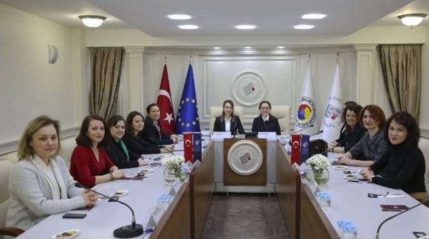 Kadın Girişimciler Milletvekili Demirel İle Buluştu