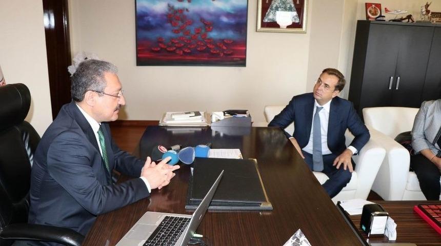 T&uuml;siad Heyetinden Er&uuml; Rekt&ouml;r&uuml; G&uuml;ven&rsquo;e Ziyaret