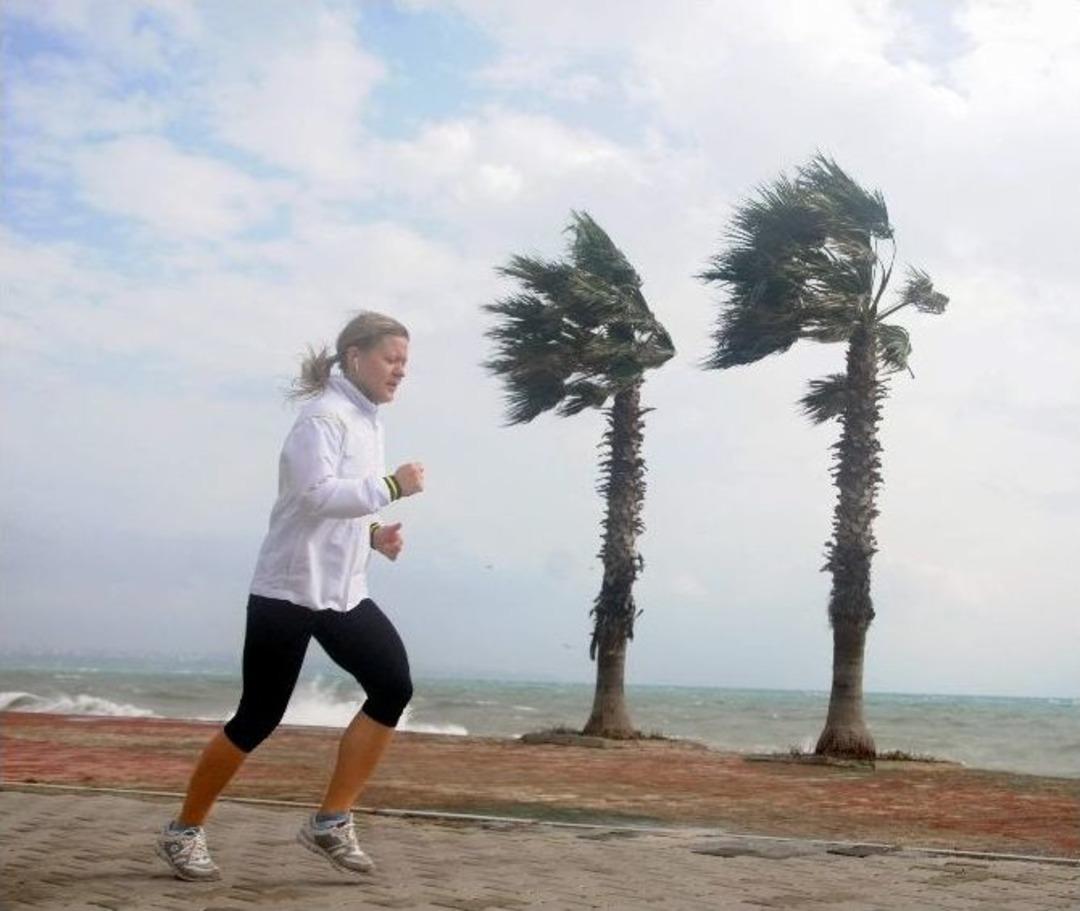 Fırtınalı Havada &Ouml;z&ccedil;ekim &Ccedil;ılgınlığı