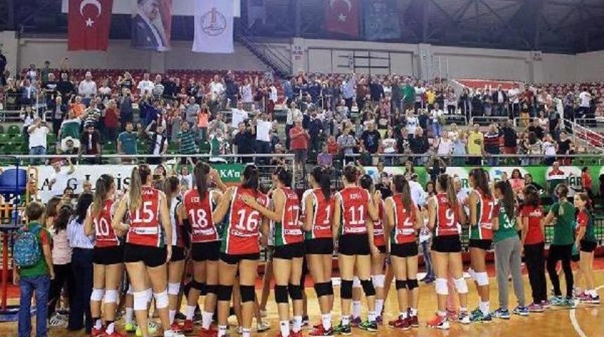 Karşıyaka'dan Taraftara &Ccedil;ağrı