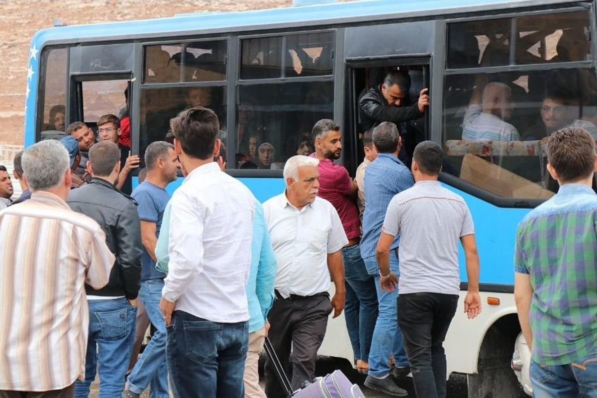 Suriyelilerin Balık İstifi Bayram D&ouml;n&uuml;ş&uuml;