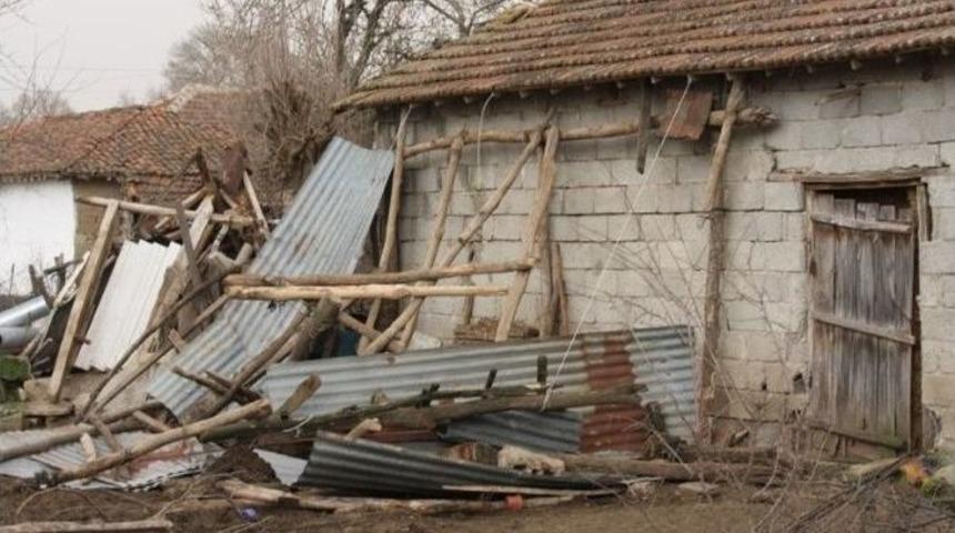 Lodos &Ccedil;anakkale&rsquo;de Can Aldı