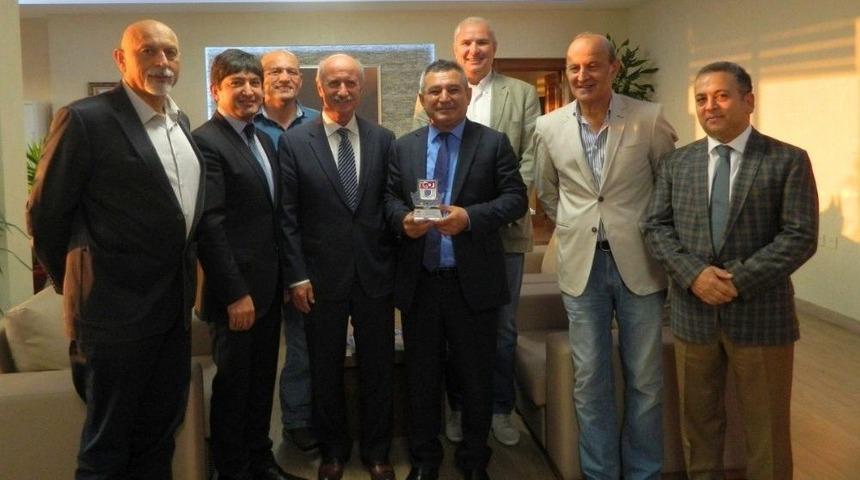 Sportif Alanda T&uuml;sf - &Ccedil;om&uuml; İşbirliği Gelişiyor