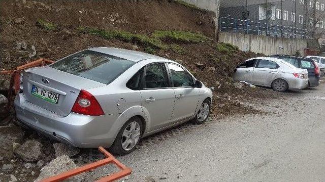 Başkent’te İstinat Duvarı Çöktü