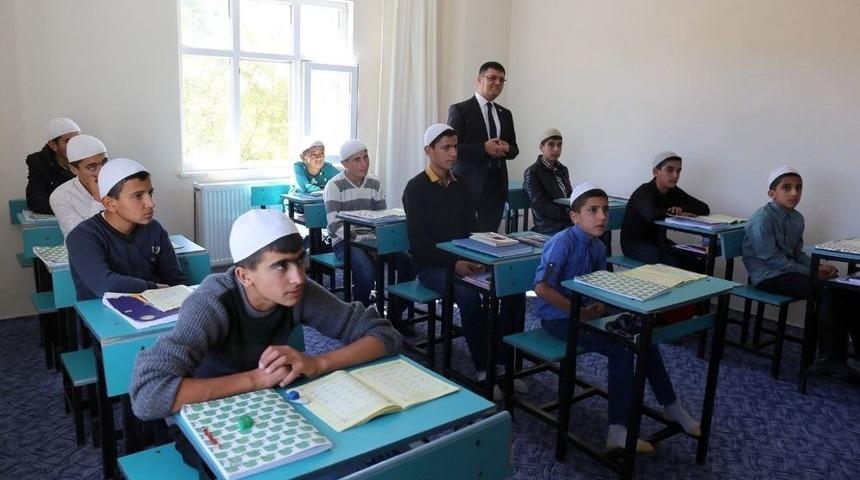 Kaymakam Doğramacı&rsquo;dan Kur&rsquo;an Kursu &Ouml;ğrencilerine Ziyaret