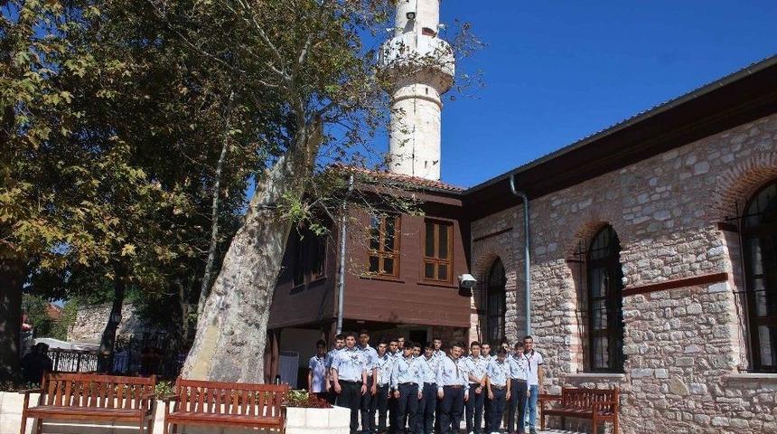 Kağıtsporlu İzcilerden Anlamlı Etkinlik