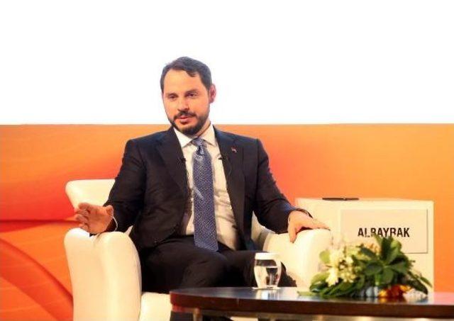 Bakan Albayrak: Türkiye Ilk Derin Sondajını Akdeniz'e Vuracak