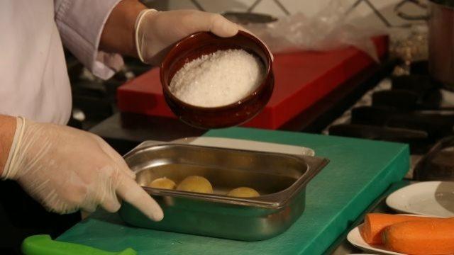 Mantar soslu bonfilede patatesler nasıl hazırlanır?