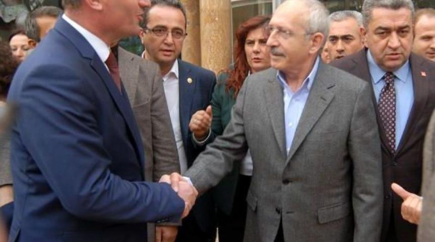 Chp Genel Başkanı Kemal Kılı&ccedil;daroğlu, Akademisyenlerle Bir Kez Daha Bir Araya Geldi (2)