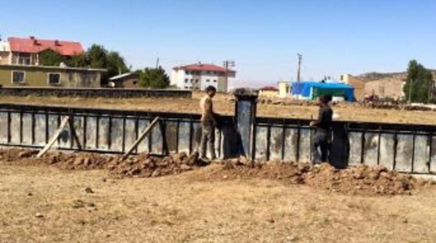 G&uuml;roymak Belediyesinden 15 Mahalleye 30 Park