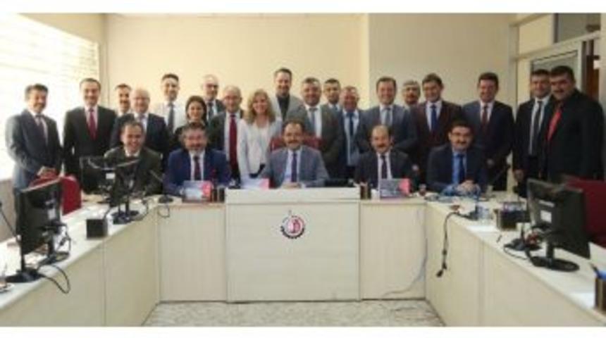 Uşak&rsquo;ın &Ccedil;ehresini Değiştiren Haftalık Toplantılar Devam Ediyor