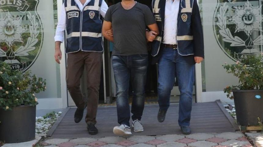 Antalya’da ’papağan’ Şebekesi Çökertildi