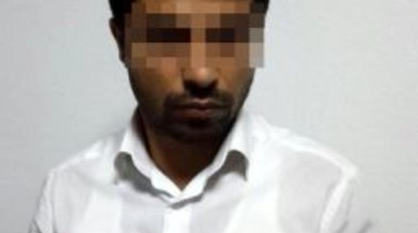 &Ccedil;aldığı Otomobilde Uyuşturucuyla Yakalandı