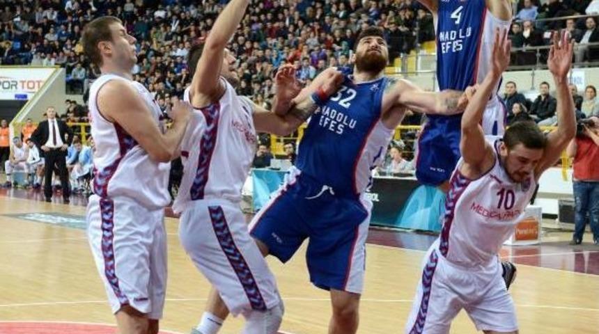 Trabzonspor Medical Park - Anadolu Efes: 71-97