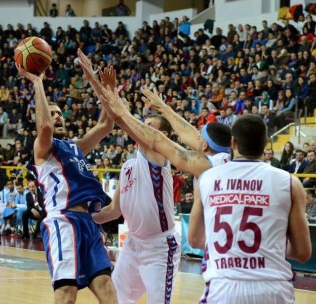 Trabzonspor Medical Park - Anadolu Efes: 71-97