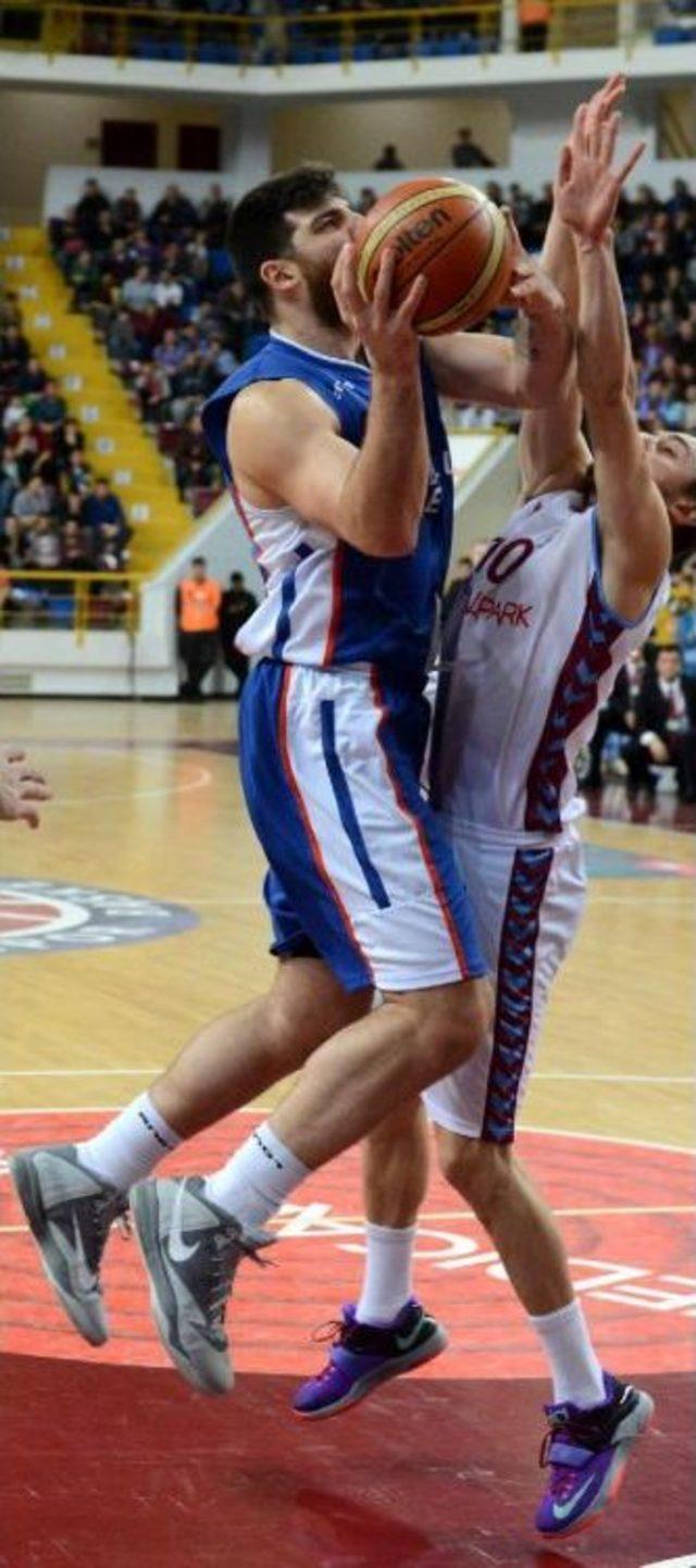 Trabzonspor Medical Park - Anadolu Efes: 71-97