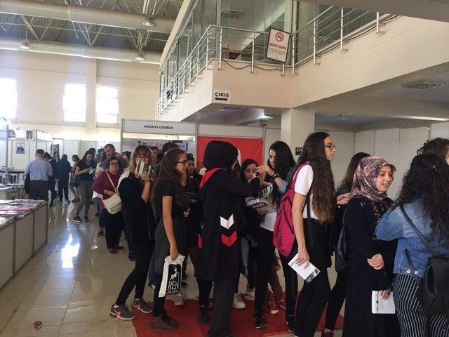 Hasan Ali Toptaş Kitapseverlerle Buluştu 1