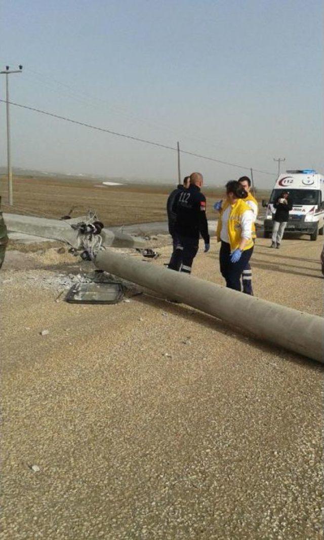 Beton Direk Işçi Minibüsünün Üzerine Devrildi: 9 Yaralı