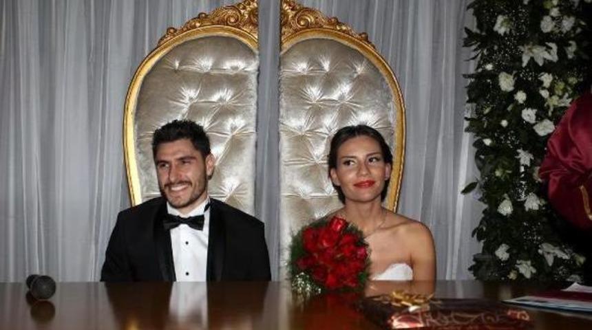 Trabzonsporlu &Ouml;zer&rsquo;In Mutlu G&uuml;n&uuml;