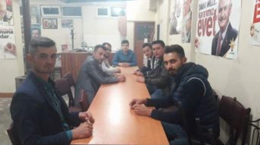 Aslanapa Ak Parti Gen&ccedil;lik Kolları&rsquo;nda Mehmet G&ouml;kmen Bayrağı Teslim Aldı