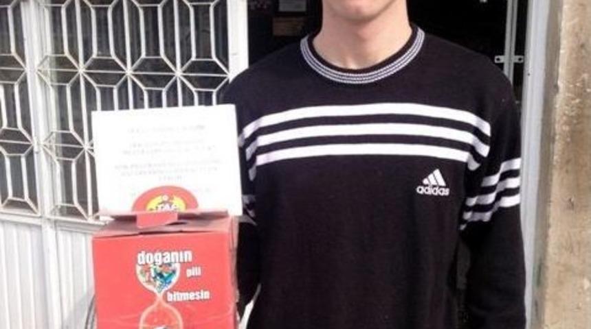 Lise &Ouml;ğrencisinden &Ouml;rnek Davranış