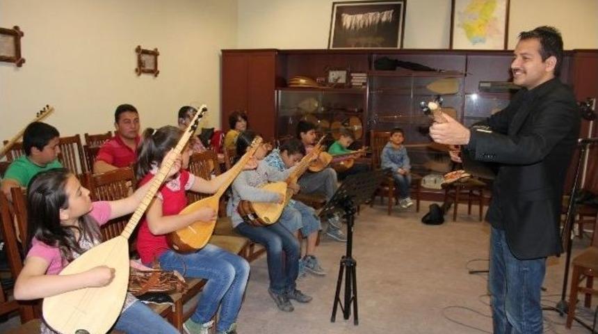 M&uuml;zik Aletleri Kullanımı Eğitimi İ&ccedil;in Kayıtlar Başladı