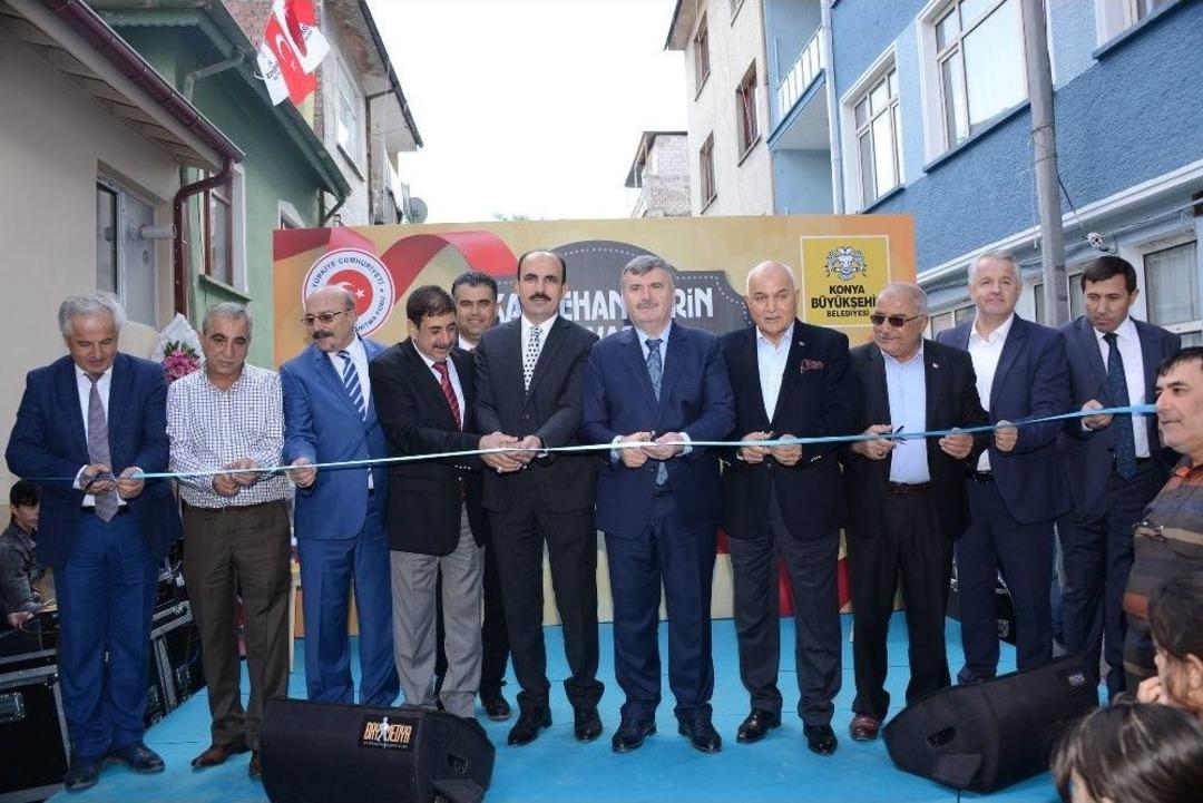Konya&rsquo;da Kahvehaneler Kıraathaneye D&ouml;n&uuml;ş&uuml;yor