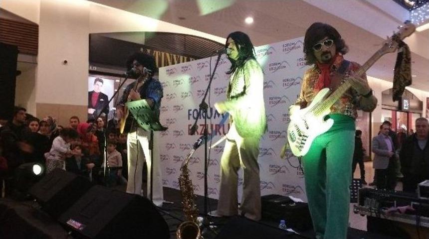 Forum Erzurum Barış Man&ccedil;o&rsquo;yu Unutmadı