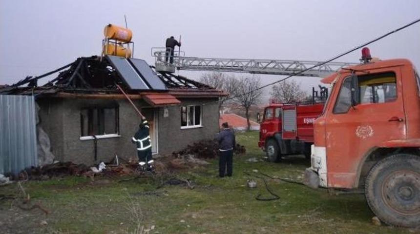 Belediye Başkanı Evi Yaralanan Engelli I&ccedil;en Ambulans Istenmesine Karşı &Ccedil;ıktı: Ambulans Falan Bilmez Bu