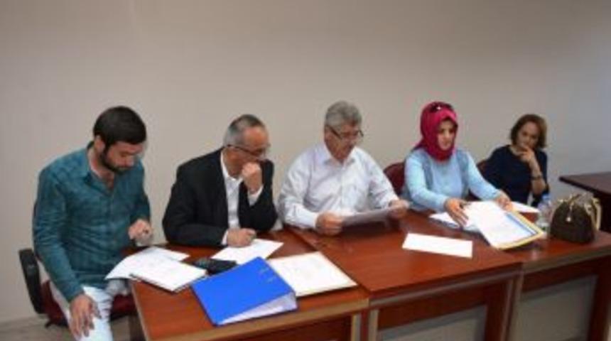 İzmit&rsquo;te Mahallere Spor Sahası Yapılacak